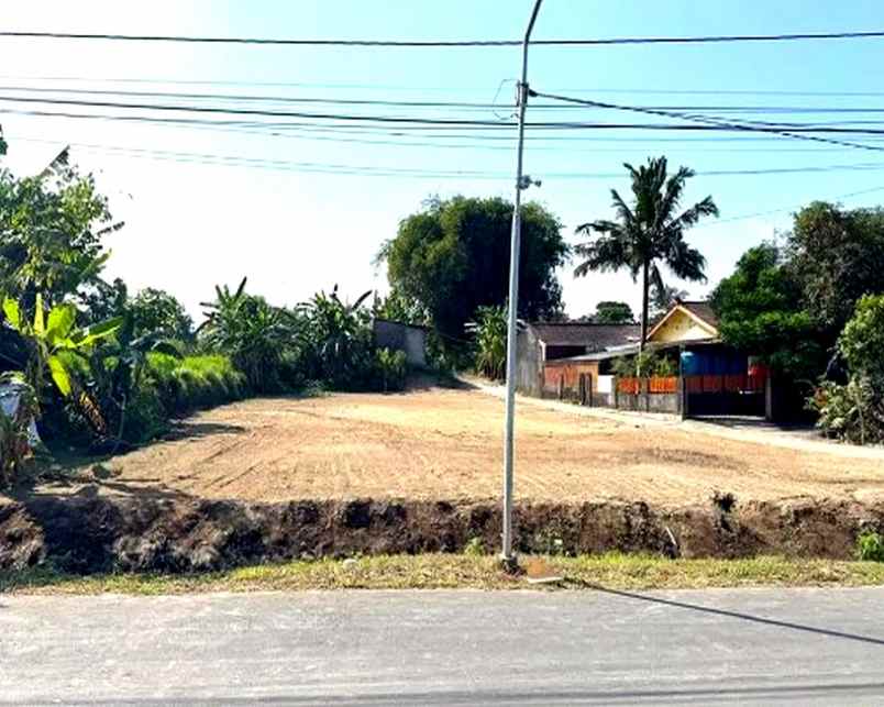 dijual tanah jl kabupaten trihanggo