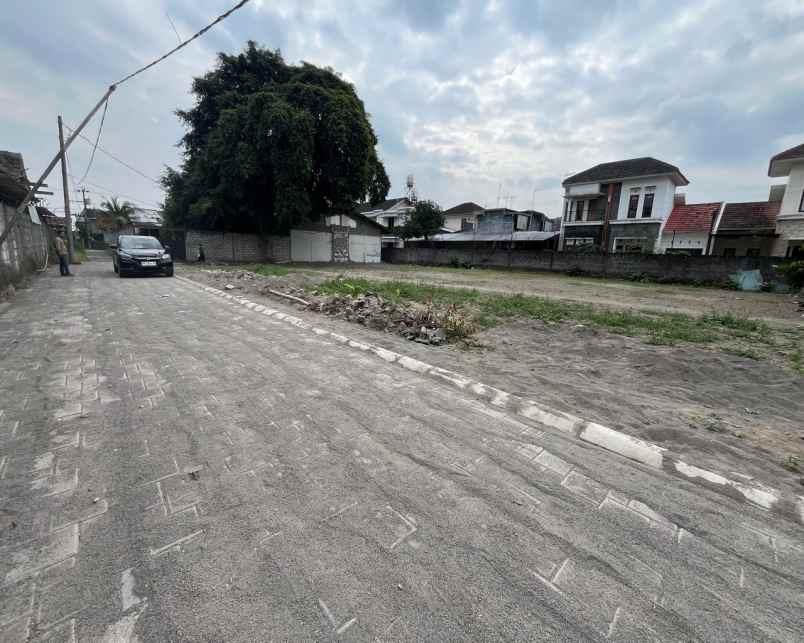 dijual tanah jl plemburan pogung lor