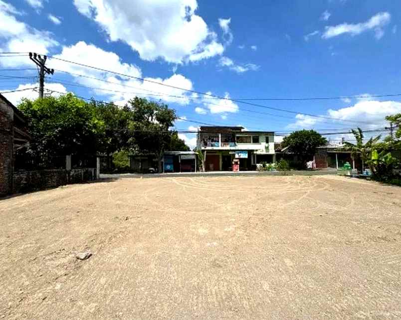 dijual tanah jl raya berbah kalasan