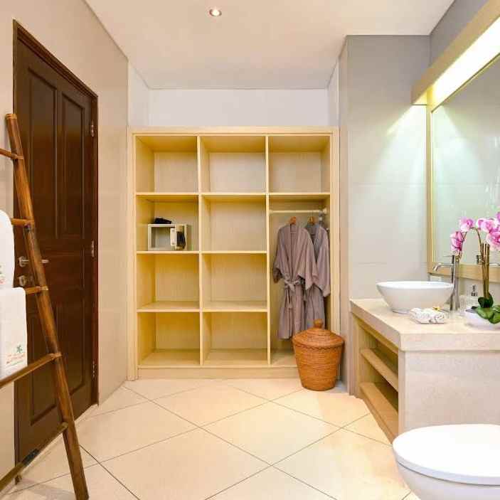 dijual tanah legian seminyak