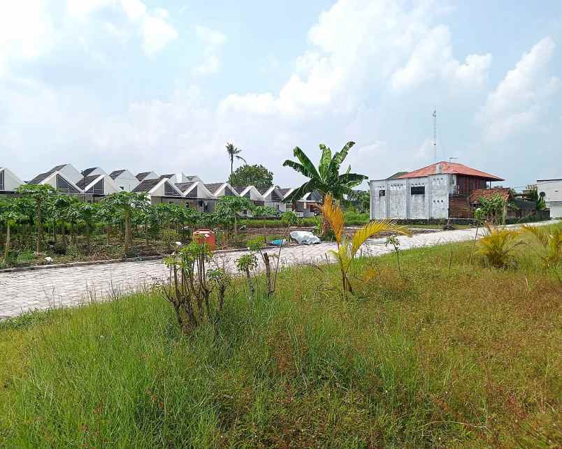 dijual tanah yogyakarta di jl damai dekat hotel hyatt