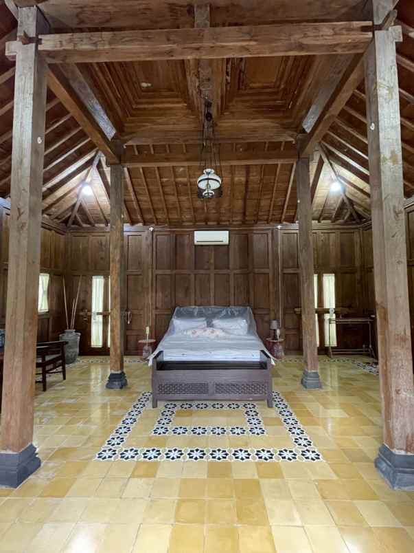 dijual villa babadan wedomartani