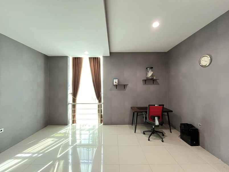 dijual villa hook komplek grand cemara asri
