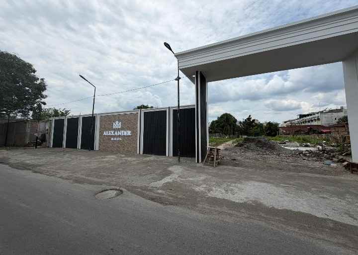 dijual villa jalan amal krakatau cemara