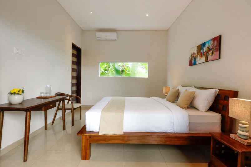 dijual villa jalan dharmawangsa