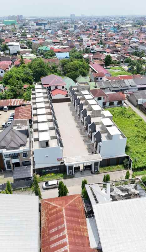 dijual villa jalan suka budi katamso