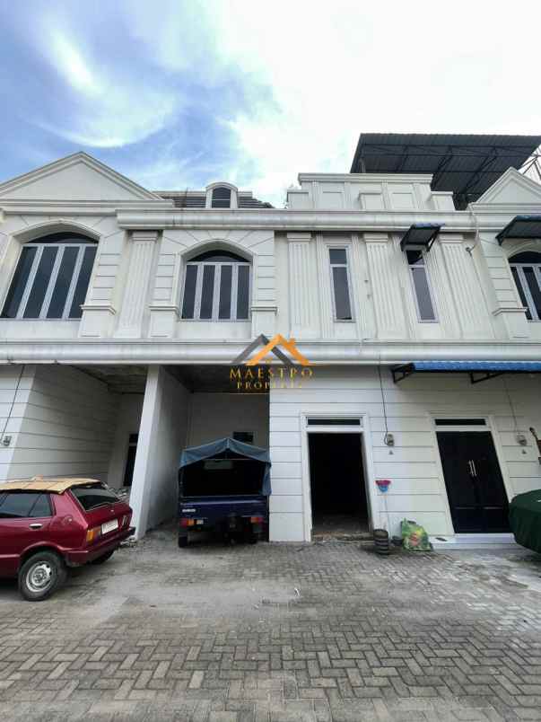 dijual villa komplek sentosa village