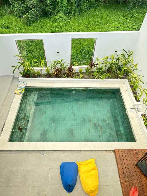 dijual villa padonan badung bali