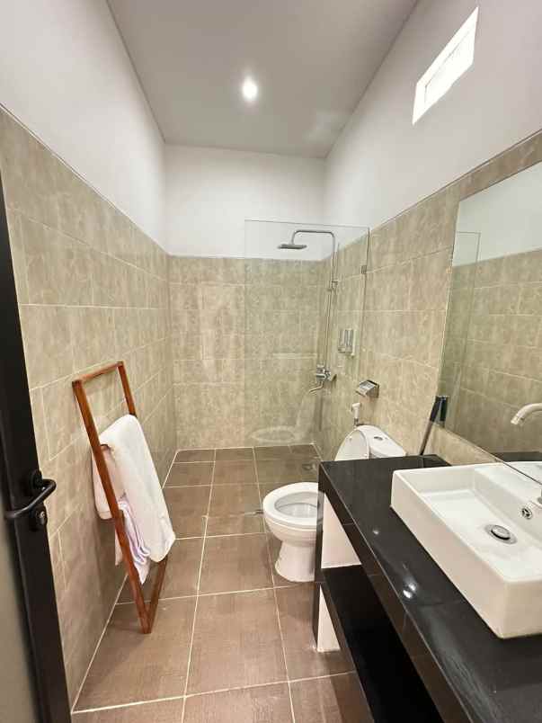 dijual villa padonan badung bali