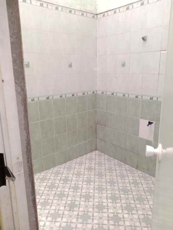 dikontrakan rumah taman surya agung