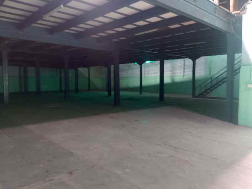 disewa gudang akses kontainer di pulo gadung