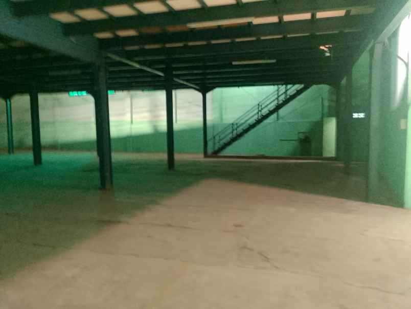 disewa gudang akses kontainer di pulo gadung