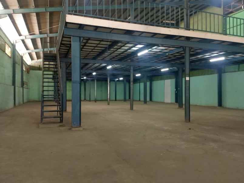 disewa gudang akses kontainer di pulo gadung