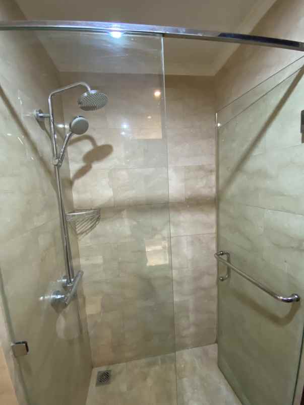 disewakan apartemen menteng park diamond tower studio