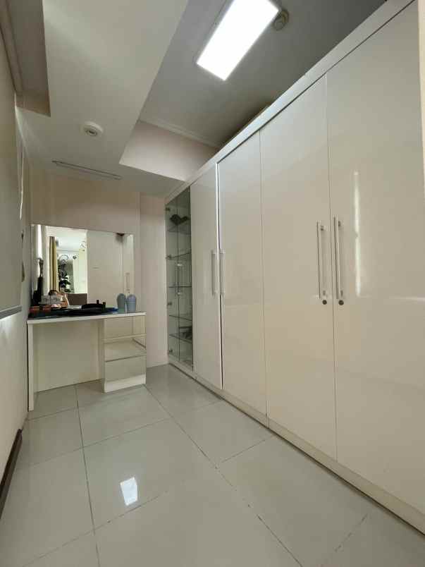 disewakan apartemen waterplace pakuwon indah