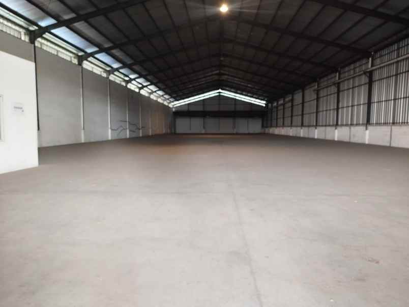 disewakan gudang di ossowilangun surabaya