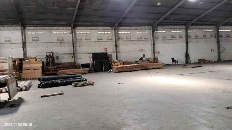 disewakan gudang siap pakai di jombang