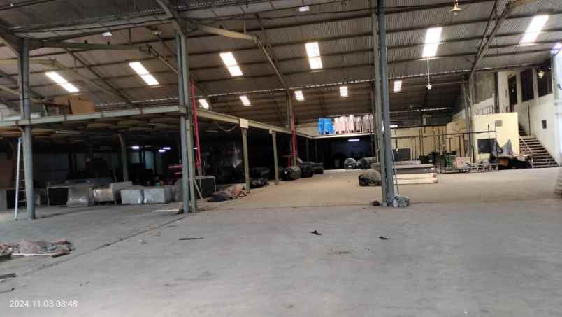 disewakan gudang siap pakai di jombang