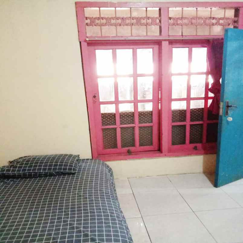 disewakan kost kost pria muslim ida majid