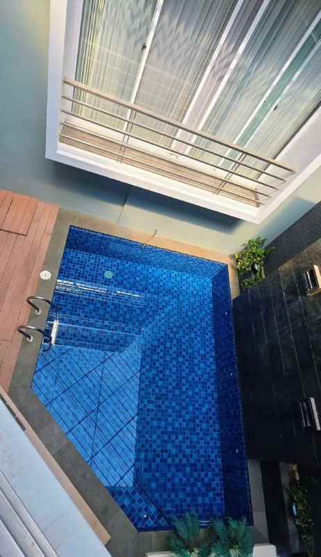 disewakan pakuwon indah villa bukit regency