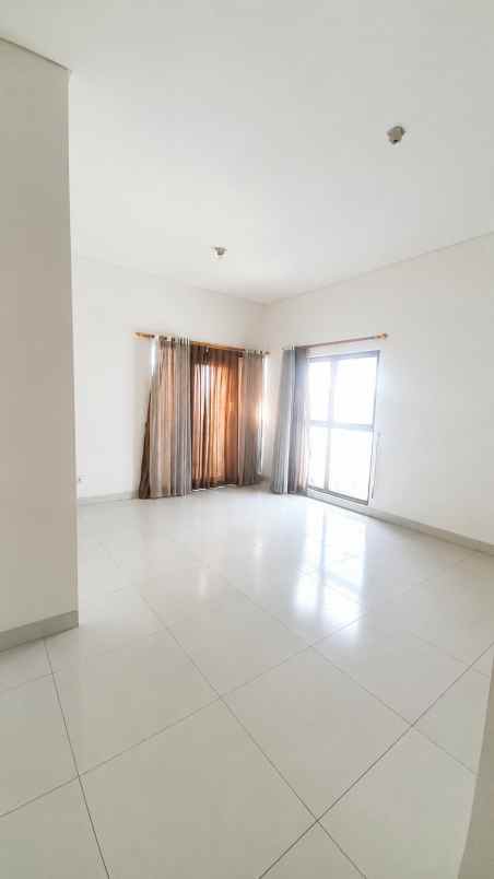 disewakan rumah cluster cassia jgc jakarta