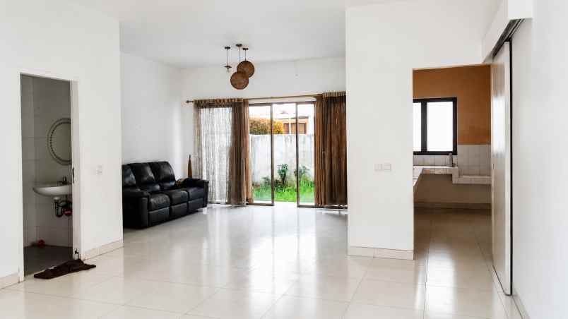 disewakan rumah cluster cassia jgc jakarta