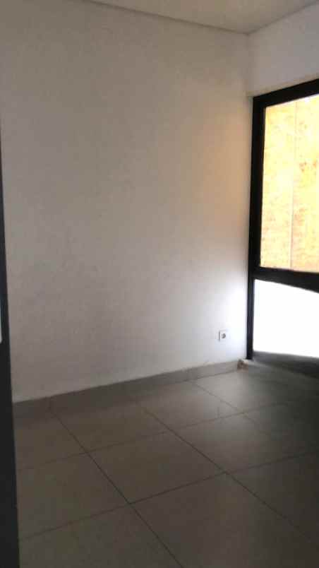 disewakan rumah cluster wisteria metland