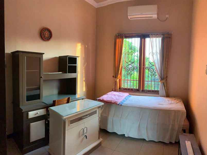 disewakan rumah jalan pradah permai