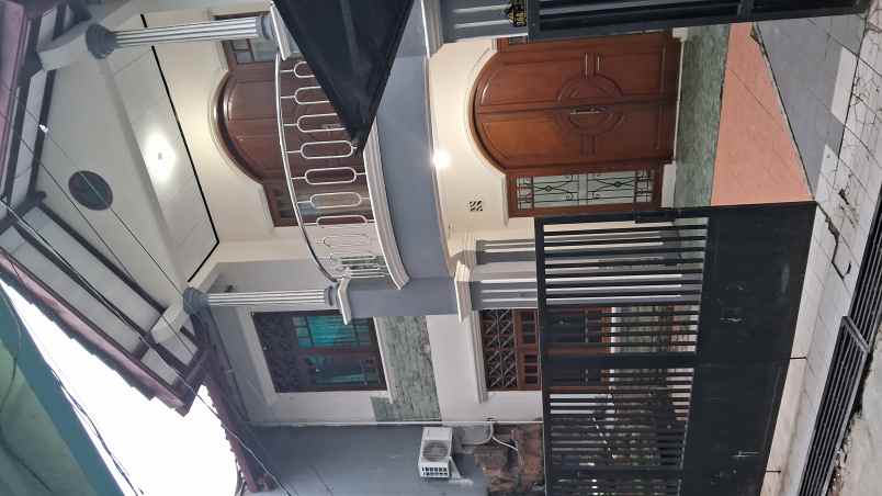 disewakan rumah jl madrasah no 36 gg h
