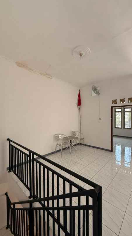 disewakan rumah jl pakel no 5 b kerten