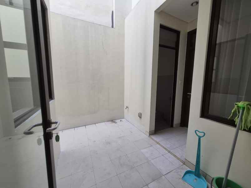 disewakan rumah lavon swancity cluster