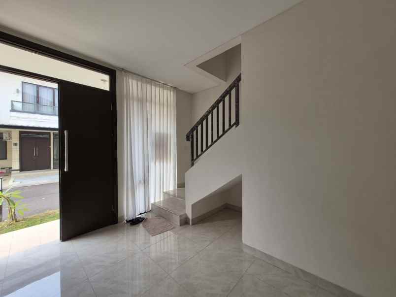 disewakan rumah lavon swancity cluster