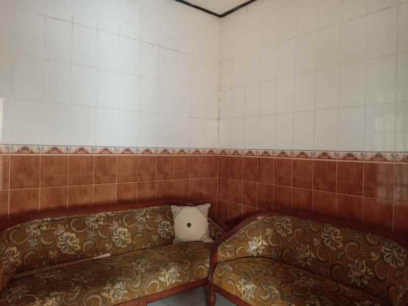 disewakan rumah perumda jenggolo dekat transmart tol