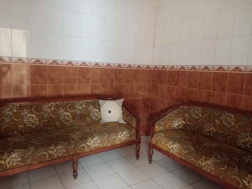 disewakan rumah perumda jenggolo dekat transmart tol