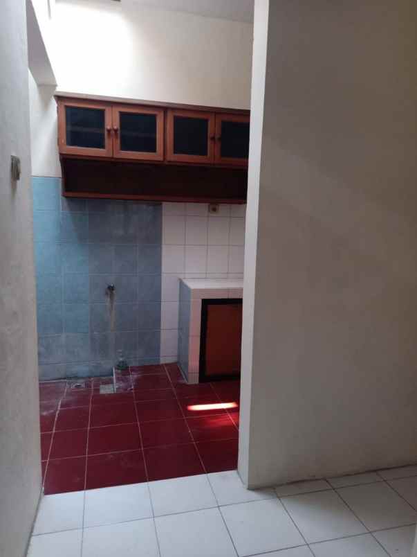 disewakan rumah perumda jenggolo dekat transmart tol