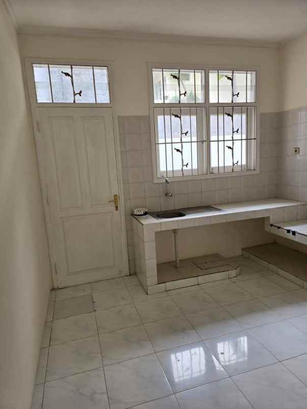 disewakan rumah puri sentra raya citraland