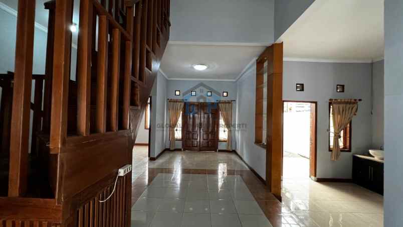 disewakan rumah sariwangi