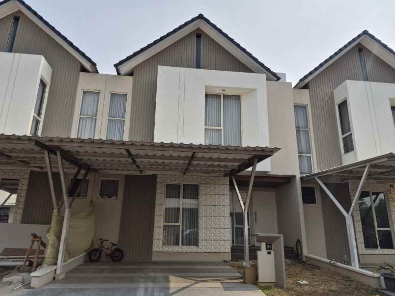 disewakan rumah suvarna sutera cluster