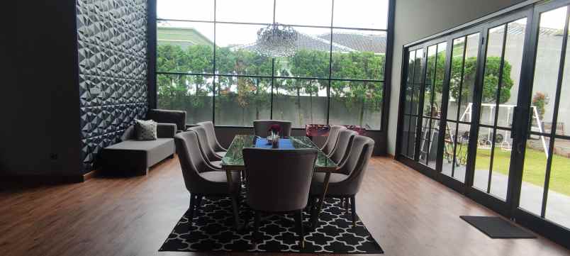 disewakan villa jalan cisarua km 81 taman