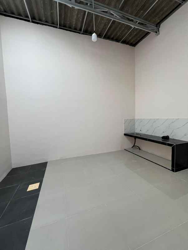 hunian 5 x 18 300 jutaan