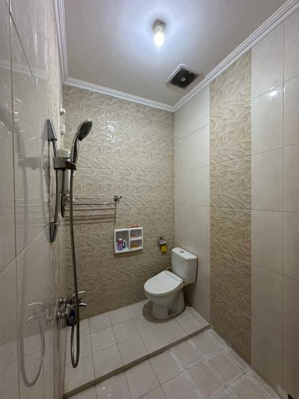 hunian megah di cluster harapan indah bekasi c0078