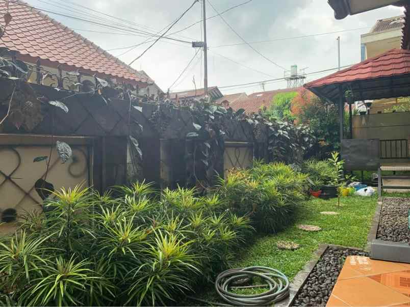 jual cepat rumah cantik di turangga buahbatu bandung