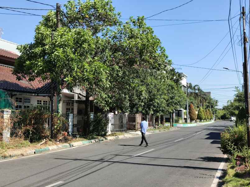 jual lelang rumah tengah kota