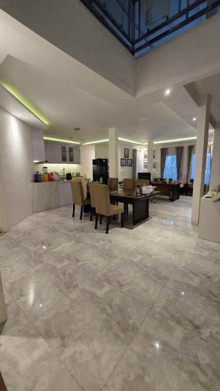jual murah rumah simpang darmo permai strategis