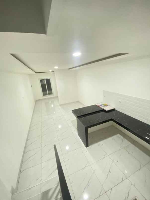 jual rumah baru taman palem lestari jak bar