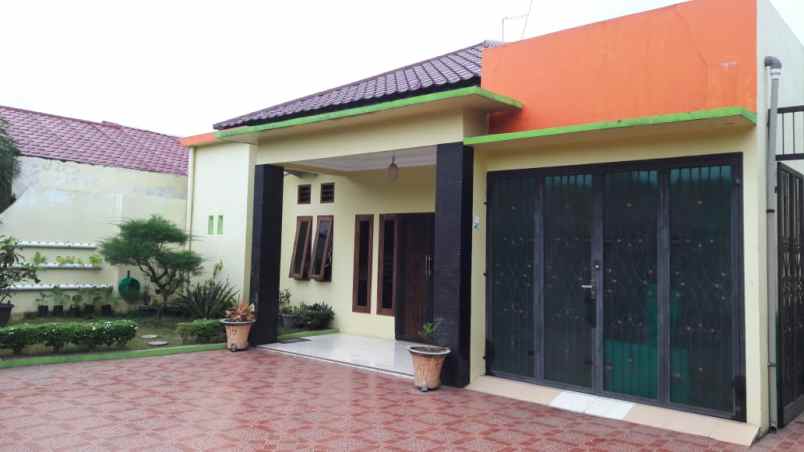 jual rumah dengan harga 1 miliyar
