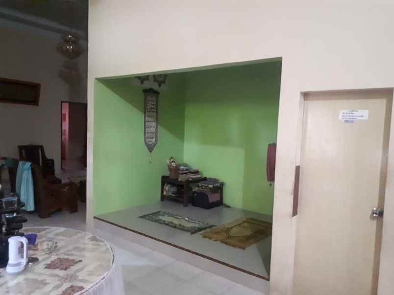 jual rumah dengan harga 1 miliyar