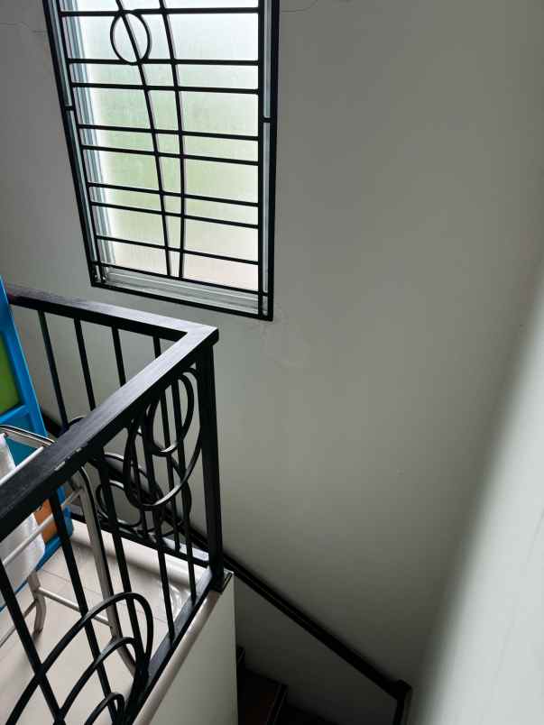 jual rumah furnished primer village cipondoh banten