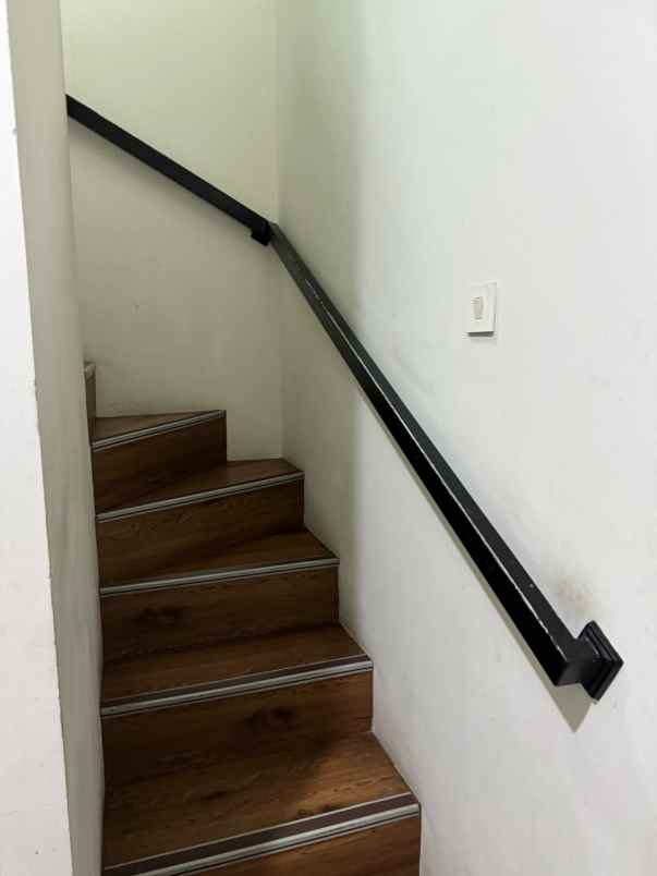 jual rumah furnished primer village cipondoh banten