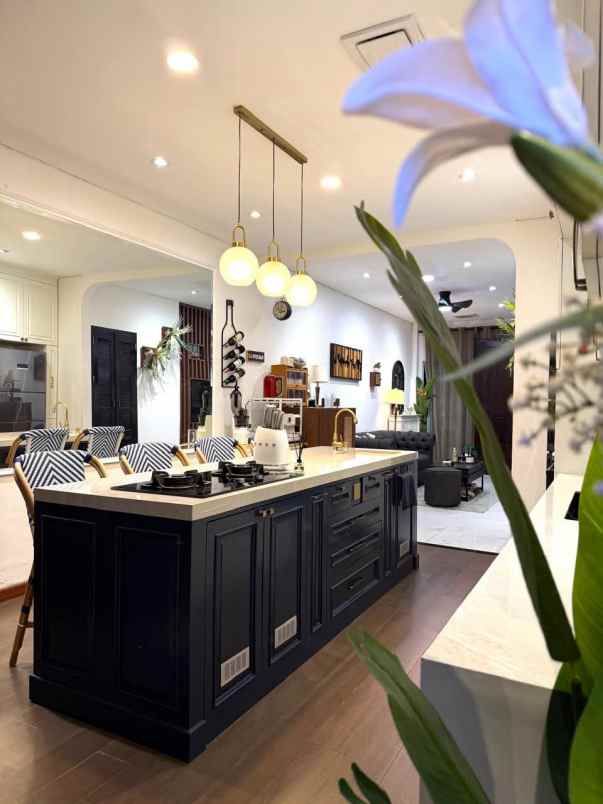 jual rumah komplek cantik di taman palem lestari